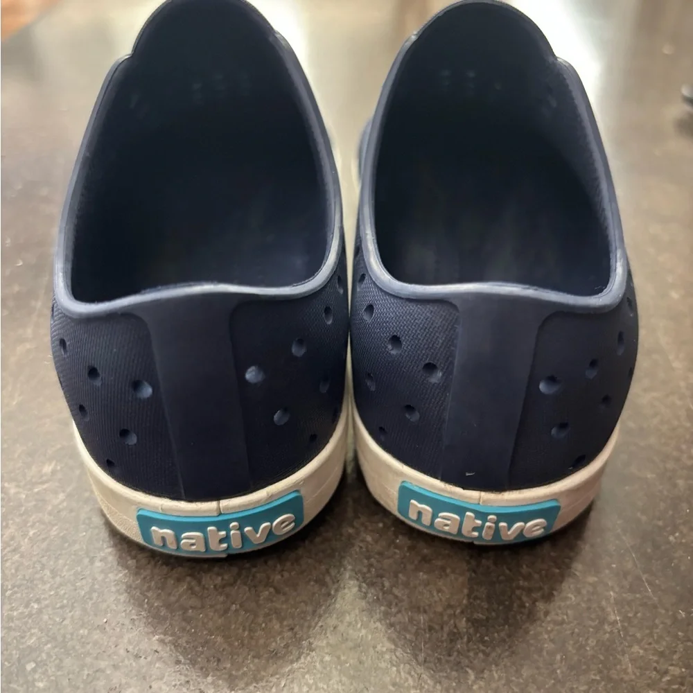 Native Shoes Kids Navy Blue and White Water Shoes - Picture 2 of 4